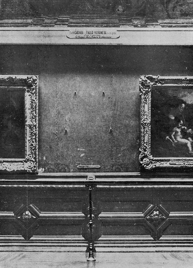 The empty wall space left after the Mona Lisa was stolen from the Louvre in 1911